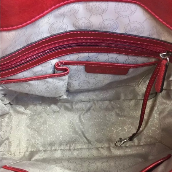 Micheal Kors Hamilton hippie grommet bag - Picture 6 of 7